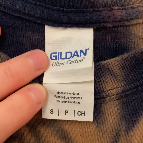 Queen’s University long sleeve reverse tie dye - Picture 3 of 3